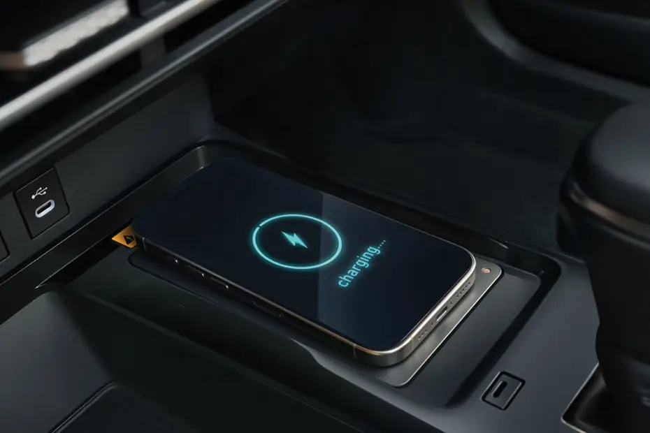 Smart Connectivity & Tech